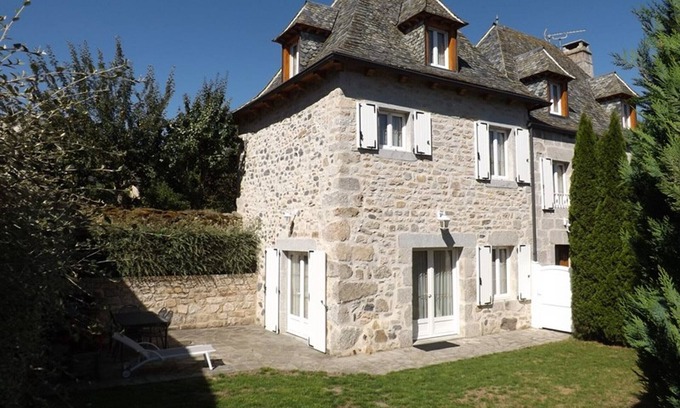 Lieutades Cottage | Gite Lieutadès, 2 bedrooms, 4 persons