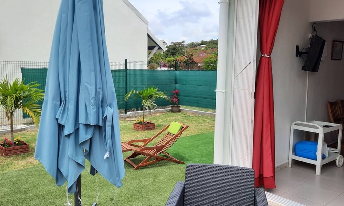 Sainte-Anne Apartment | Gîte Muskad, Creole charm and tropical calm at Cap Chevalier