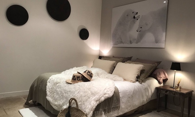 La Cadiere-d'Azur House | Gite near the sea in the countryside with swimming pool