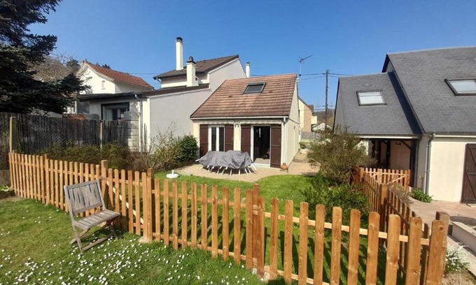 Orsay House | Gite Orsay, 300m RER