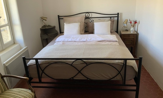 Castellet House | Gite Provence