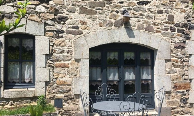 Riom-es-Montagnes Cottage | Gite Riom-ès-Montagnes, 1 bedroom, 4 persons