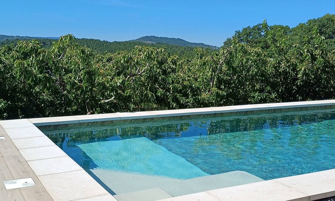 Mormoiron Other | Gite sur Domaine Viticole Avec Piscine Chauffée