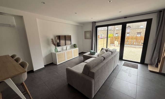 La Fresnais House | Gîte TI BOEM, near Cancale, Saint-Malo and Mont-Saint-Michel