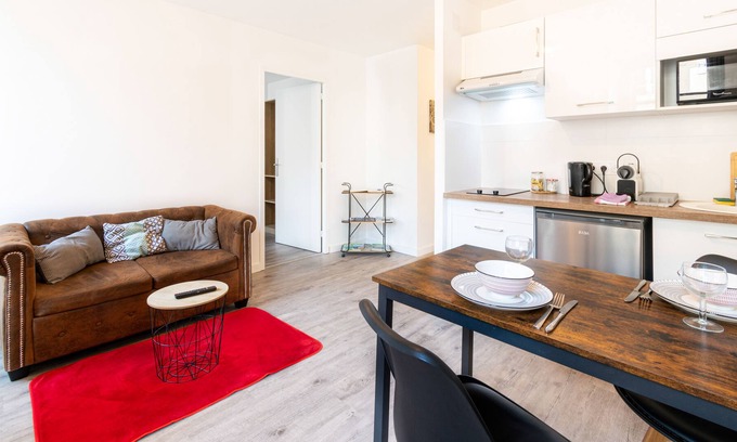 Rodez Apartment | GITE URBAIN LE BETEILLE - APPARTEMENT T2 CENTRE VILLE RODEZ