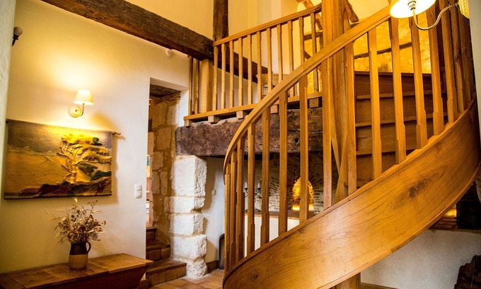 Villamblard Cottage | Gites Boutique sleeps 12 (All three gites)