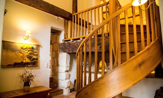 Villamblard Cottage | Gites Boutique The Bread Oven Sleeps 6 (3 Bedrooms)