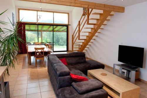 Entrepierres House | Gites et Yourtes l'Aousière