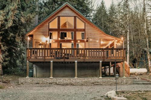 Warnick House | Glacier Springs Cabin 02 - The Come on Up Cabin