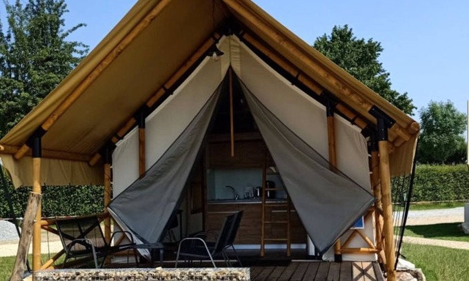 Houthem House | Glampingtent Papilio 4 by Interhome