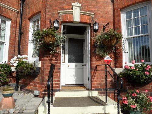 West Cliff House | Glenora Guest House