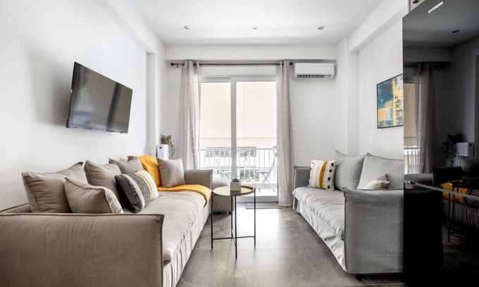 Pangrati Apartment | Glimmer 2-Bedroom Apartment in Athens