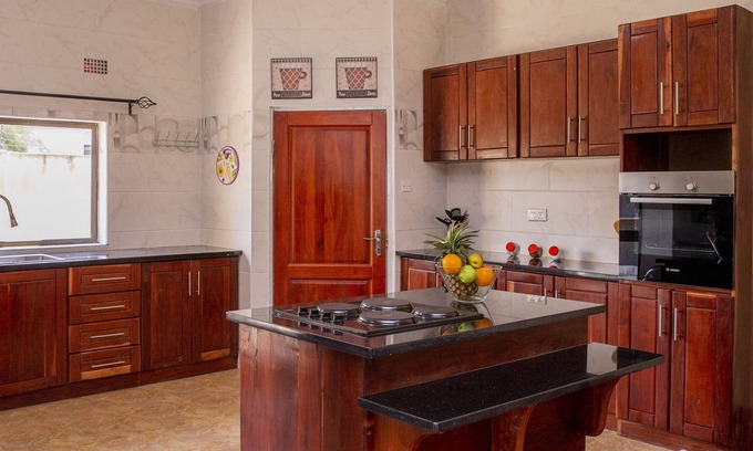 Lusaka Apartment | Glitterstone | WiFi | Pool | Balcony| Mass Media