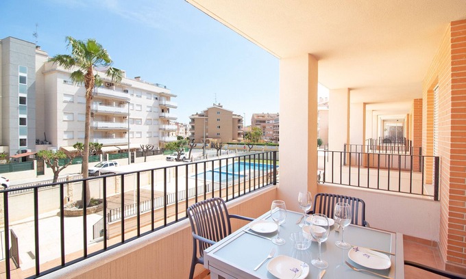 Canet de Berenguer Apartment | Global Properties: Apartment with pool and terrace in Canet beach