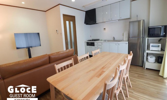 Kamakura Apartment | GLOCE 鎌倉 若宮大路House お部屋から江ノ電ビューを独り占め 鎌倉駅から徒歩3分