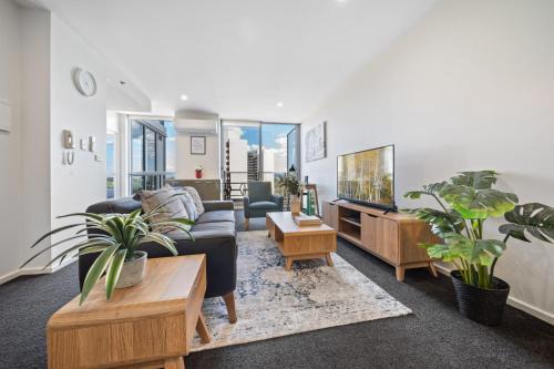 City West Apartment | Glorious Central Canberra 1-Bed with Pool & Sauna