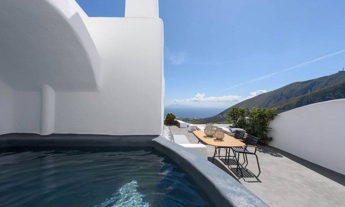 Pyrgos Villa | Glorious Santorini Villa | Villa Nymphadora | 2 Bedrooms