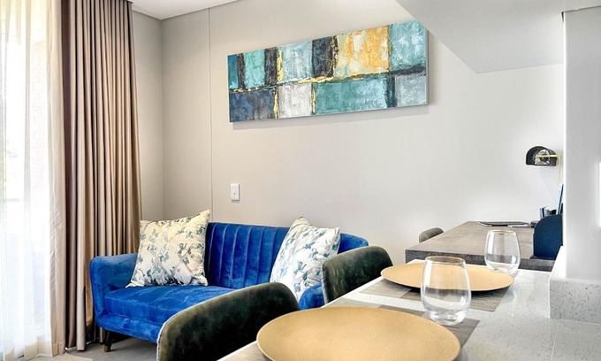 Windermere Apartment | Glorystar 2Six2 Florida Road