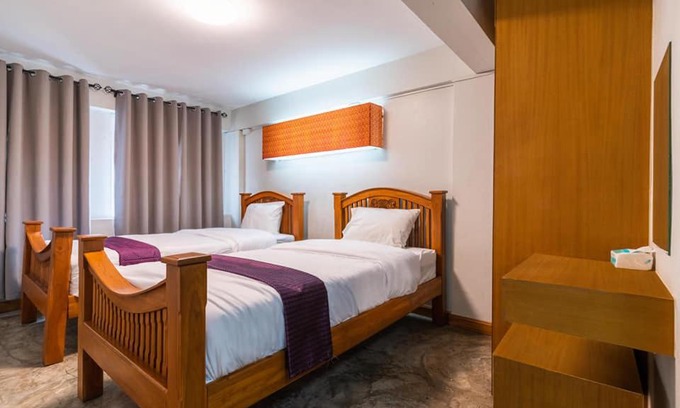 Chana Songkhram Apartment | GO INN v ข้าวสาร