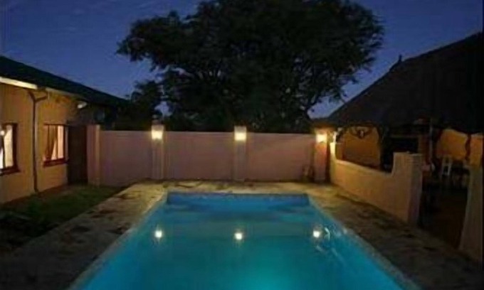 Grunau Cabin | Goibib Mountain Lodge