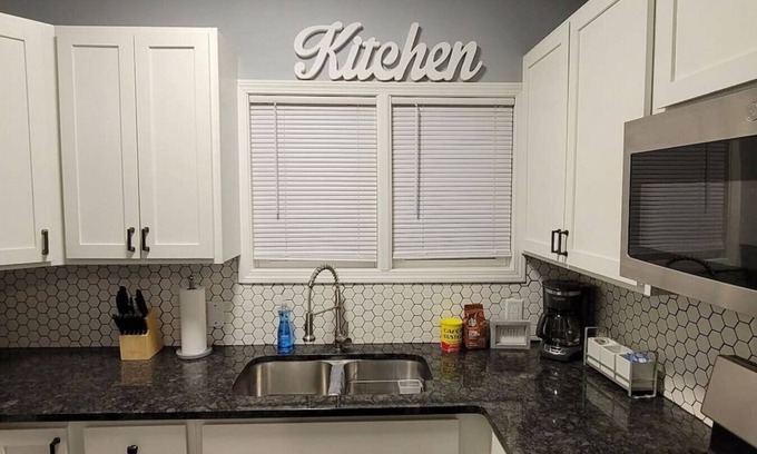 Grand Rapids Apartment | Gold 1 · Retreat Suite 2