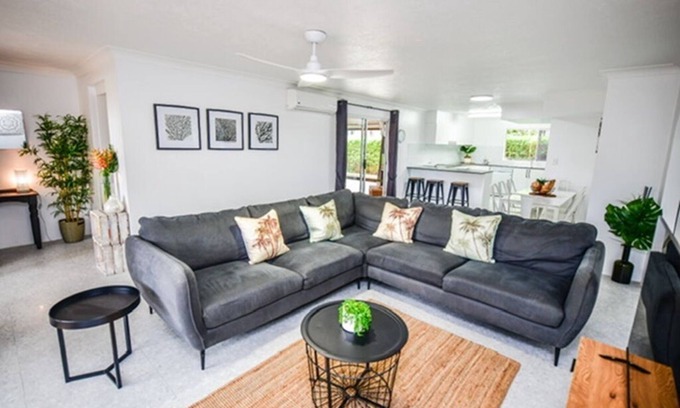 Broadbeach Waters Apartment | Gold Coast Ground Floor Unit- Close to Beach, Casino, GCCEC
