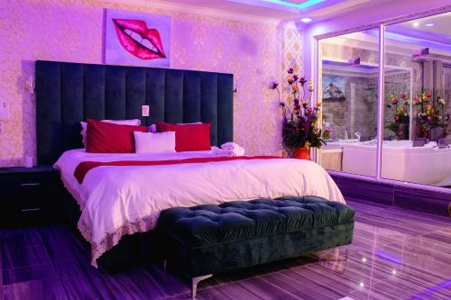 Greater Johannesburg Metropolitan Area Hotel | Gold Crown International Hotel With Complementary Breakfast and WiFi