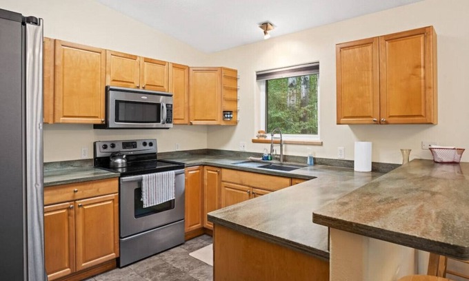 Fairbanks House | Gold Mine Aurora Get A Way