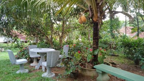 Mulatiyana Apartment | Golden Arts Resort