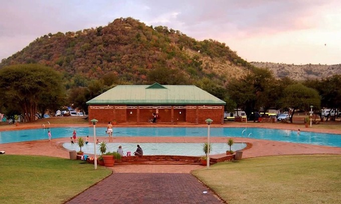 Pilanesberg National Park Cabin | Golden Leopard Resorts - Bakgatla Resort