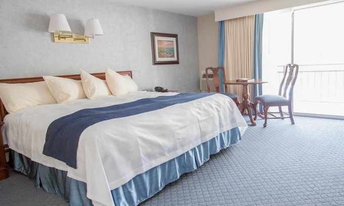 South Yarmouth House | Golf Course-Adjacent Traditional One Bed, Blue Rock Resort