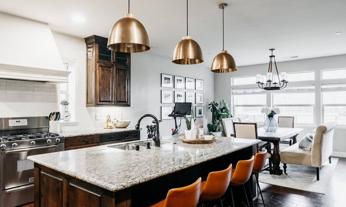 Chico House | Golf course family home