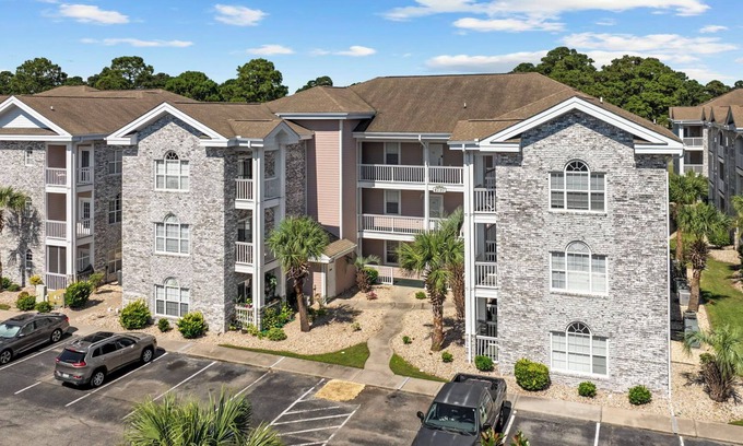 Myrtle Beach Condo | Golf course view condo/close to the beach
