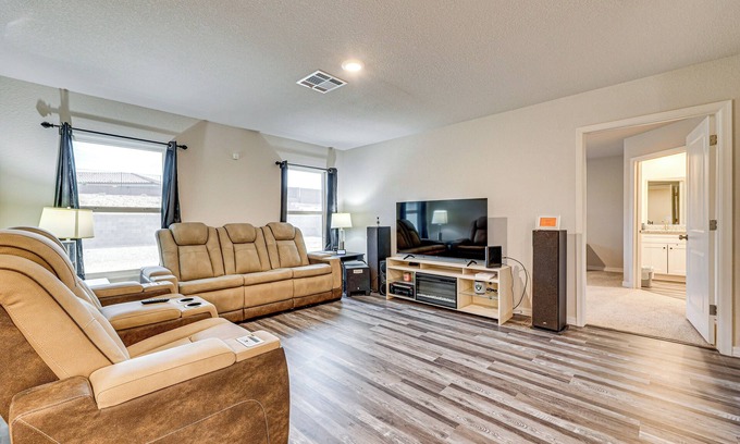 Mohave Valley House | Golf, Game, Hike, Fish & Relax: Mohave Valley Gem