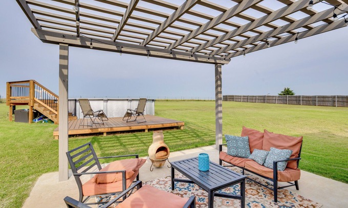 Edmond House | Golf, Swim, Relax: Oklahoma Ranchland Retreat