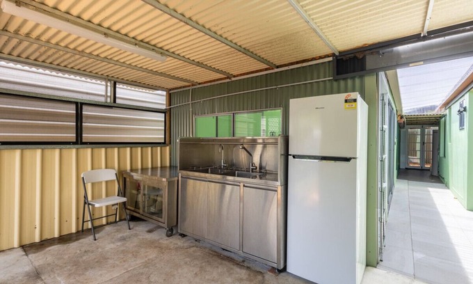 Kuraby House | Good Value! Cute & Comfort 1-Bedroom Oasis @Kuraby