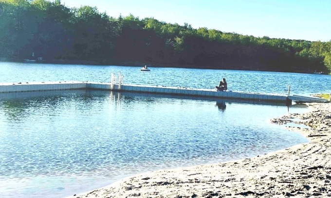 Tobyhanna Cottage | Good Vibes Only! 2hrs from NYC near Skiing/Snowtubing/Waterparks