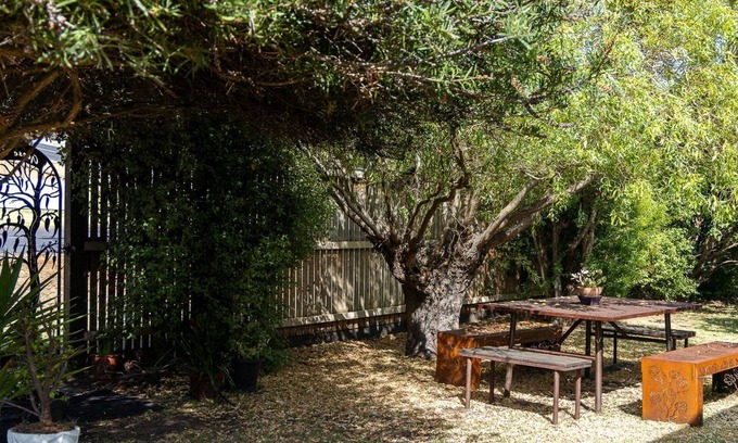 Warrnambool House | Goose Gully - Pet Friendly in Central Warrnambool