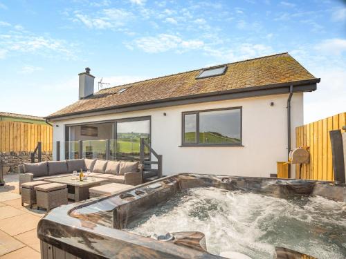 Llandanwg House | Goppa