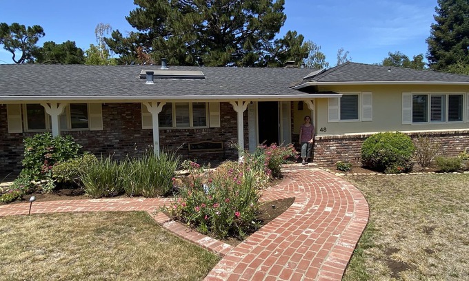 North Los Altos House | Gorgeous 2350 sq ft Ranch Home on a 14000 sq ft park-like Lot! Prime Location!