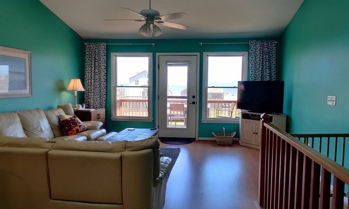 Kitty Hawk House | Gorgeous 3/2.5 Townhome with View of Atlantic!