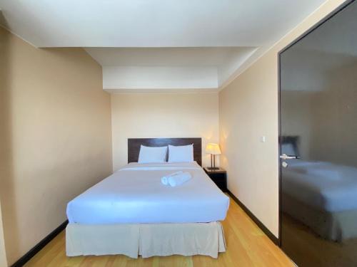 Braga Apartment | Gorgeous & Classic 2BR at Braga City Walk Apartment By Travelio