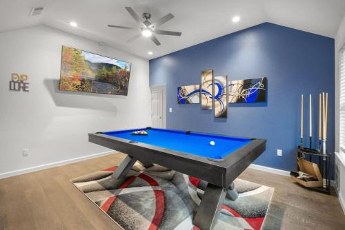 Dallas House | Gorgeous Downtown 4 Bedroom