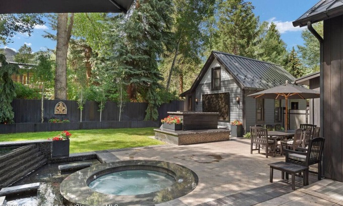 West End House | Gorgeous home in Aspen West End