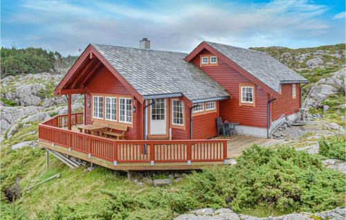 Selbjorn House | Gorgeous Home In Bekkjarvik With Wifi