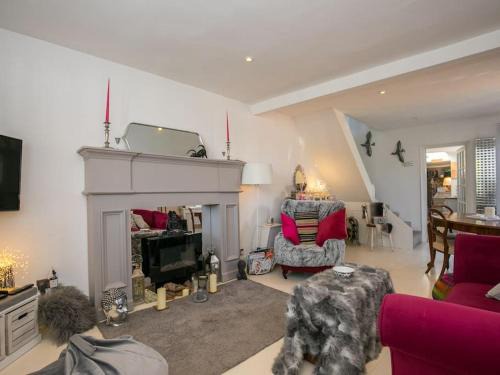 Datchet House | Gorgeous House near Windsor & River Thames