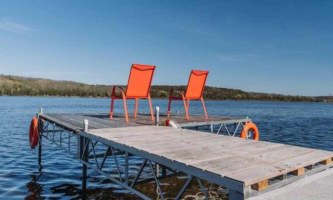 Quinte West House | Gorgeous House on Trent River