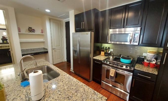 The Galleria Apartment | Gorgeous location next the Mall another attractions - free parking