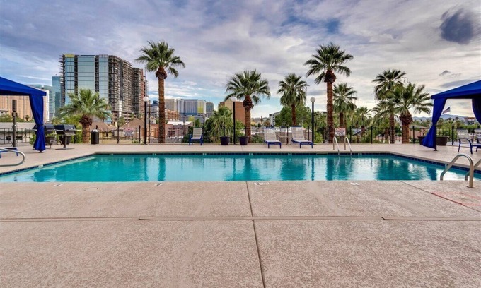 Roosevelt Condo | Gorgeous mid-century Downtown condo with amazing views and style