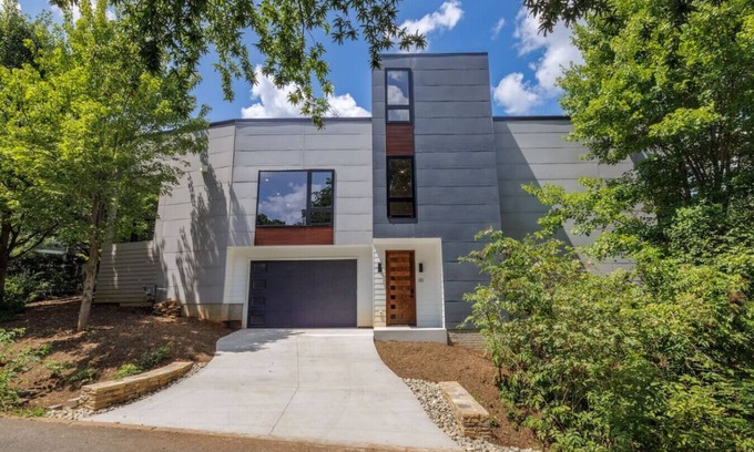 Woolen Mills House | Gorgeous, Modern, & Accessible Custom Home